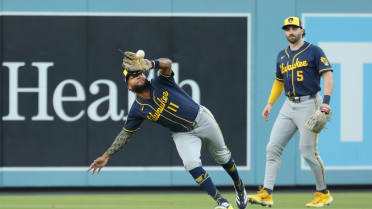Jackson Chourio's stumbling catch