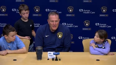 Pat Murphy on process behind naming Yelich captain