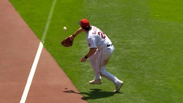 Chase DeLauter's running catch