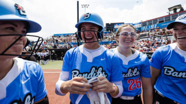 Delanie Wisz's walk-off single
