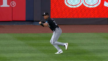 Junior Pérez pone out a Anthony Volpe en 3B