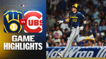 Christian Yelich's HR powers Brewers past Cubs, 9-4