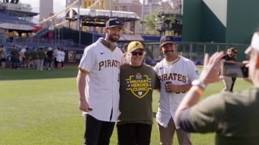 Pirates host Military Heroes Clinic at PNC Park