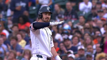 Zach McKinstry's RBI single ties game 1-1 in the 2nd