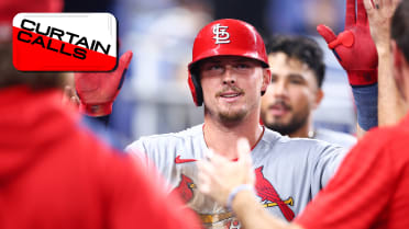 Cardinals rally late to beat the Marlins