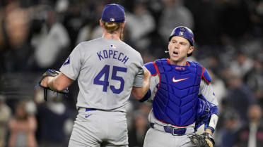 Chris Russo reacts to Game 3 of the World Series