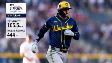 Brice Turang crushes 444-foot home run