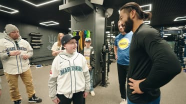 Make-A-Wish Recipient Brody Tours Mariners Clubhouse 