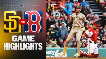 Jackson Merrill hits a go-ahead home run in the Padre