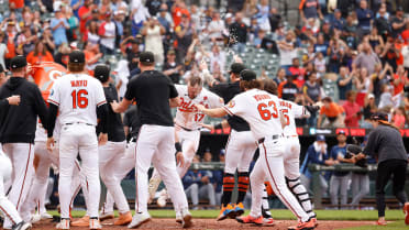 Cowser hits walk-off homers on back-to-back days
