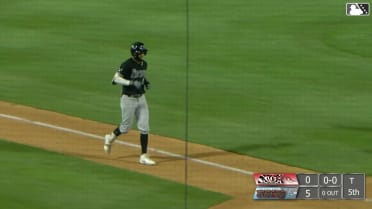 Jorge Quintana's solo home run