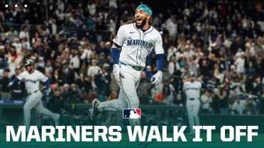 J.P. Crawford pega hit de oro 