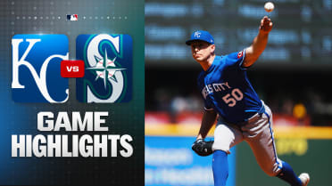 Kris Bubic's strong outing leads Royals to win