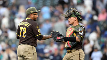Bradgley Rodriguez finishes Padres' win