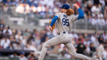 Dustin May サイン入り公式野球 Dodgers ドジャース - メルカリ