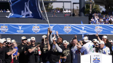 Teoscar Hernández on Dodgers' spectacular season 