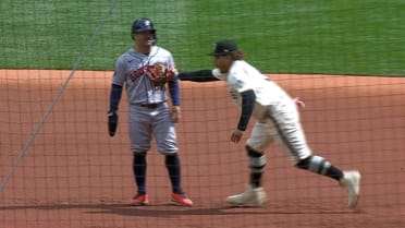 Gilbert retira a Altuve en la 1B