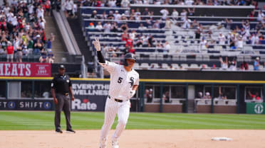 Munetaka Murakami's second homer of the game (22) 
