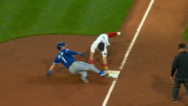 Red Sox record unorthodox 8-5 forceout after review