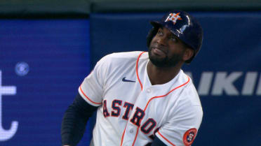 Yordan Alvarez's foul ball confirmed after review