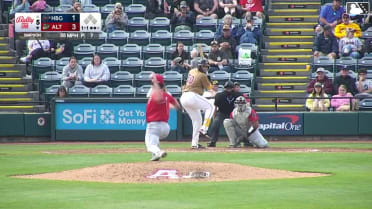 Omar Alfonzo homers (3) on a fly ball to center field.