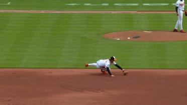 Gunnar Henderson's diving stop