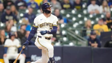 Brice Turang da ventaja 7-1 con un hit