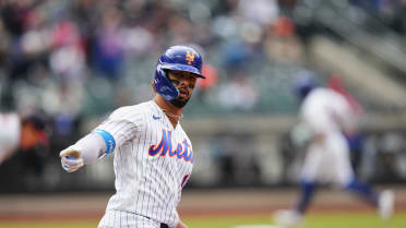 MJ Melendez's three-run homer (2)