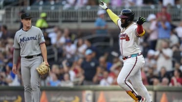 Marcell Ozuna's solo homer (16)