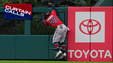 Michael Harris II robs a three-run homer