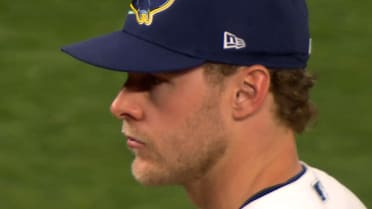 Taylor Walls' reaction grab