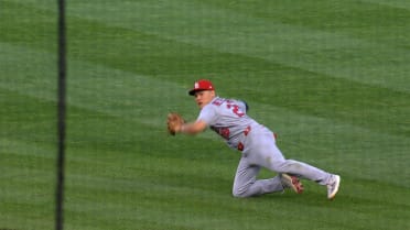 JJ Wetherholt's diving play