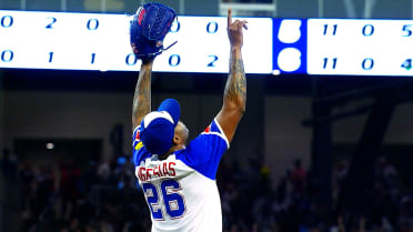 Iglesias is NL Reliever of Month