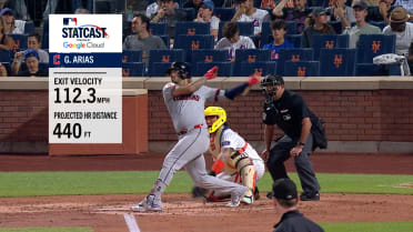 Gabriel Arias hammers 440-foot home run