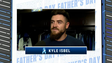 Royals players reflect on Father's Day