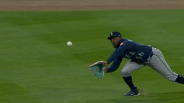 Randy Arozarena diving catch confirmed to end the 7th