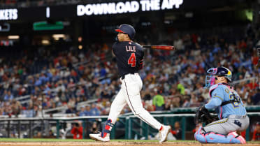 Daylen Lile rompe un juego sin hits combinado