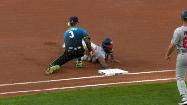 Taijuan Walker picks off James Wood after review