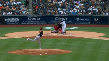 Chris Sale poncha a George Lombard Jr.