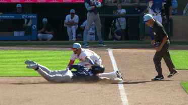 Ha-Seong Kim is ruled out at 3rd base after a review