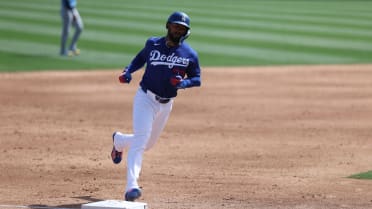 Teoscar Hernández's three-run homer