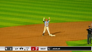 Eli Willits' three-hit pro debut