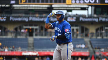 Salvador Perez's RBI single
