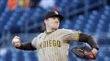 Nick Pivetta poncha a Oneil Cruz