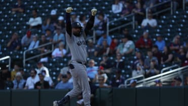 Ali Sánchez's RBI single 