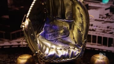 100 Gold Gloves in St. Louis