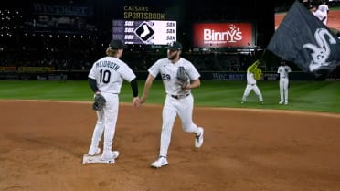 Seranthony Domínguez strikes out Jac Caglianone for the win