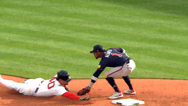 Sandy León retira a Willson Contreras en 2da 