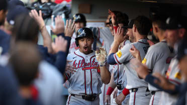 Drake Baldwin's solo home run (9)