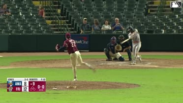 Druw Jones' solo home run